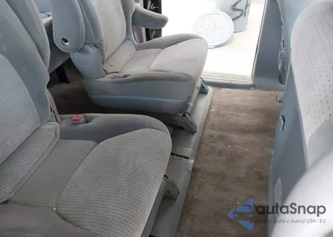 2010 Toyota Sienna Le из США, поврежденный, VIN 5TDJK4CC1AS030716